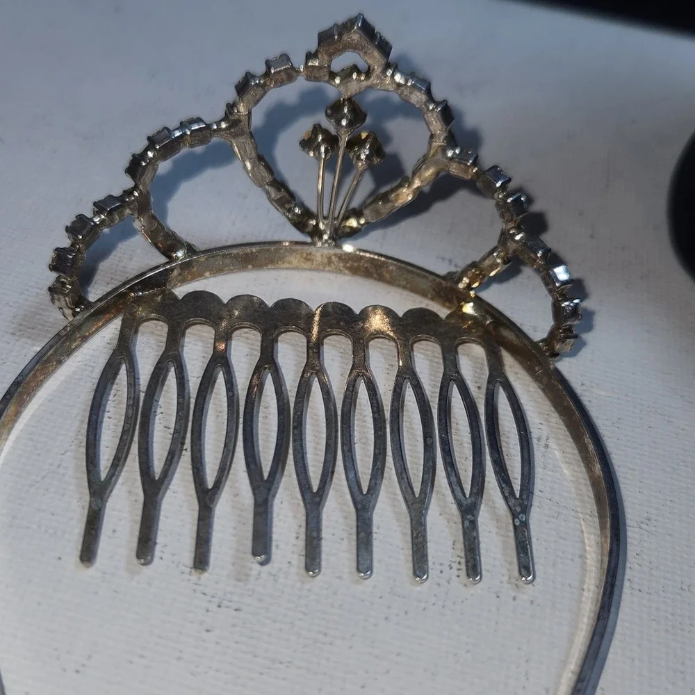 Vintage Rhinestone Tiara Hair Comb Silver Tone Crystal‎ Crown Wedding Pageant